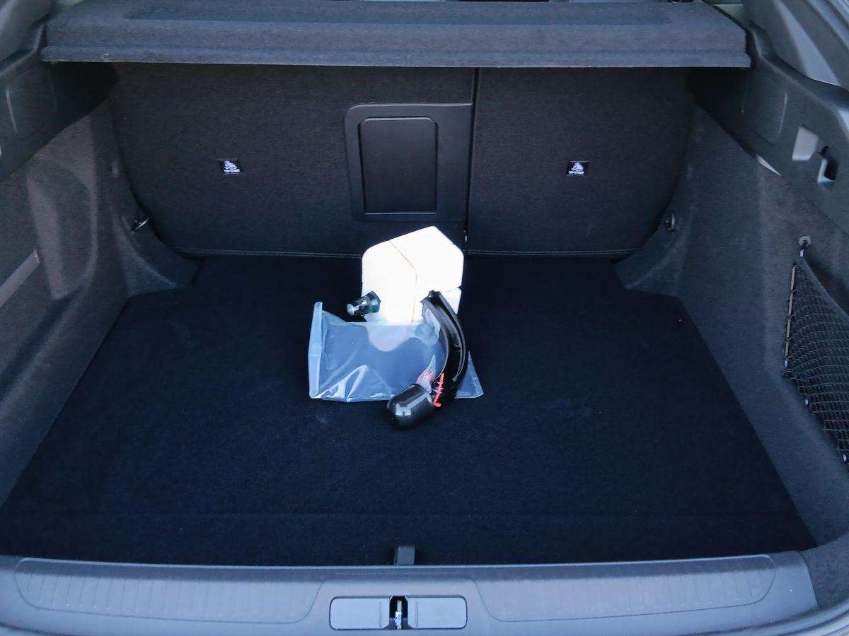 Fahrzeugbild eines Peugeot 408