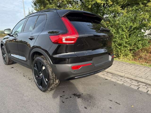 Fahrzeugbild eines Volvo XC40