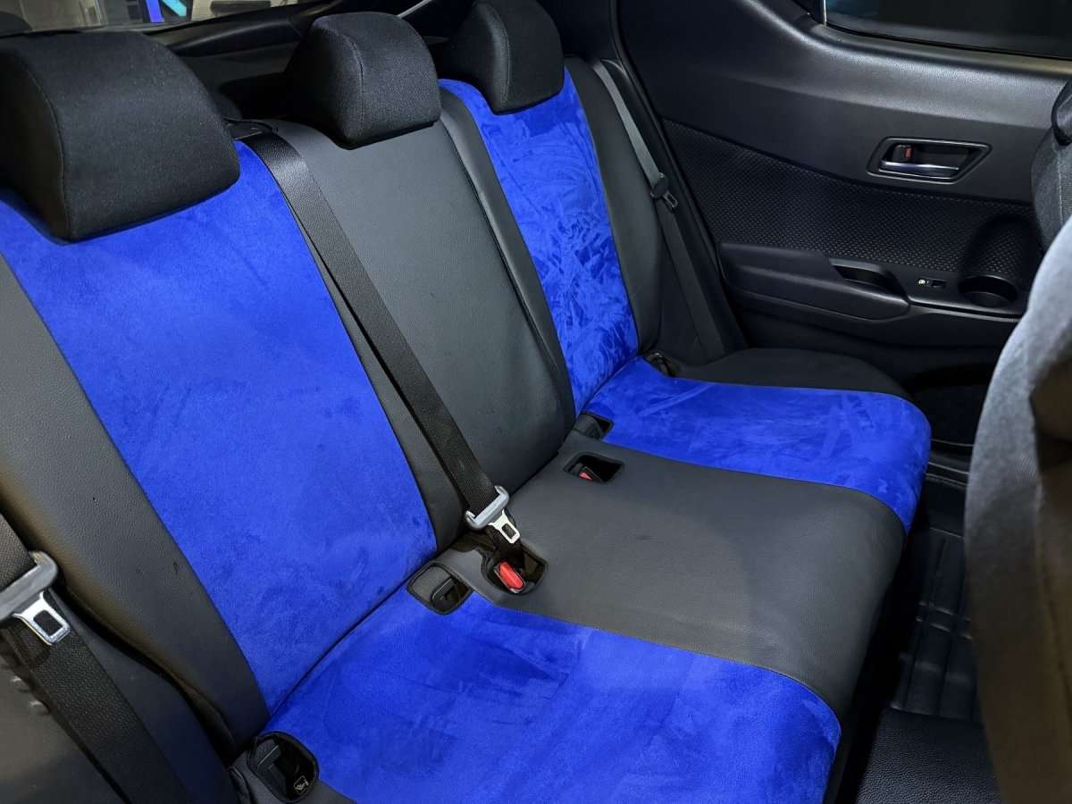 Fahrzeugbild eines Toyota C-HR