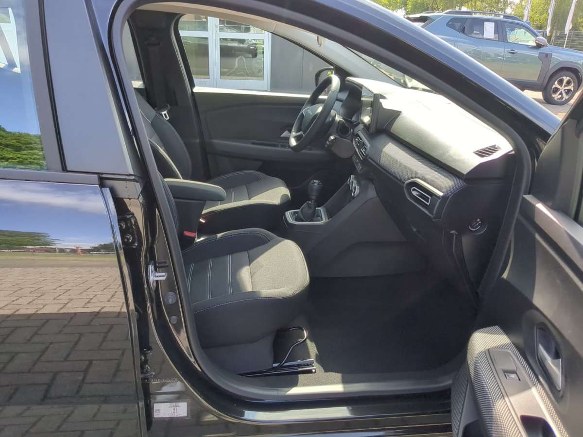 Fahrzeugbild eines Dacia Sandero