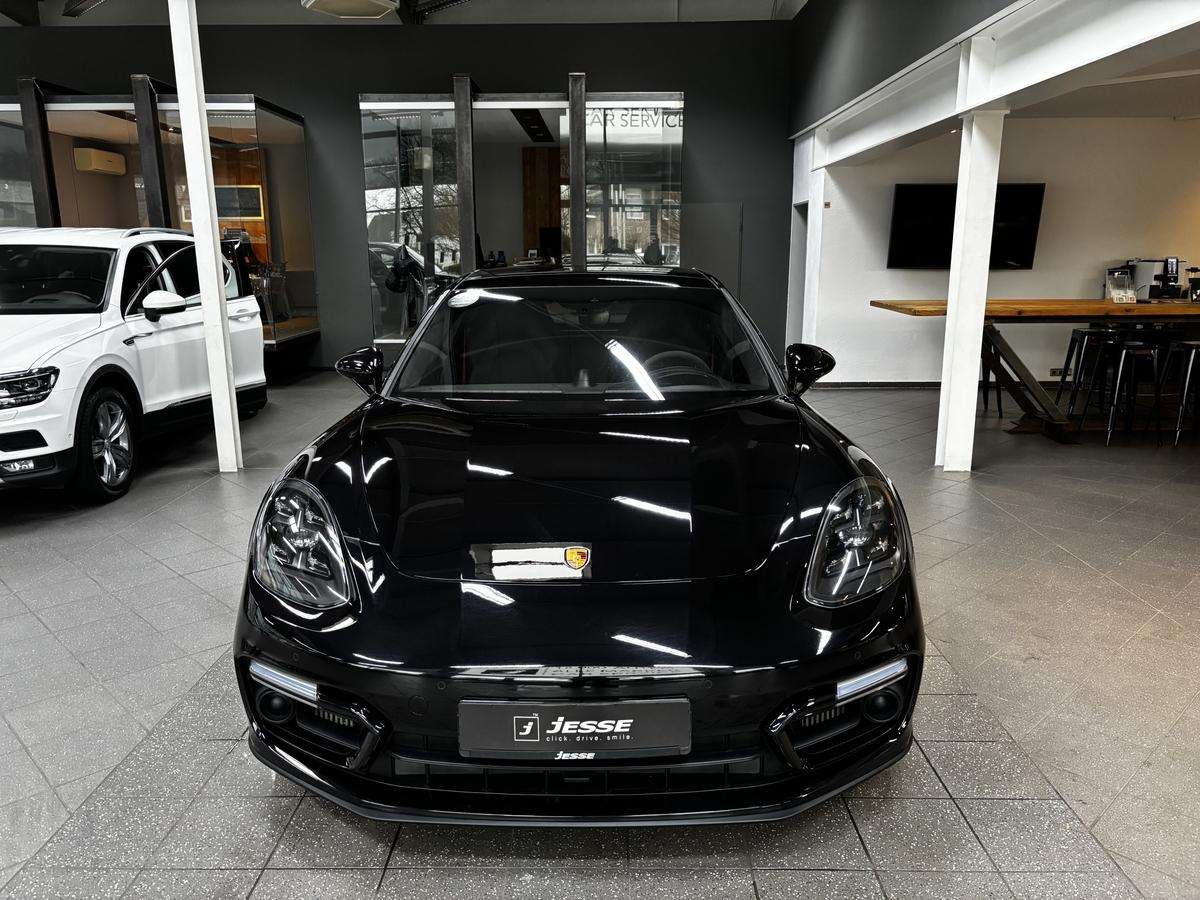 Fahrzeugbild eines Porsche Panamera