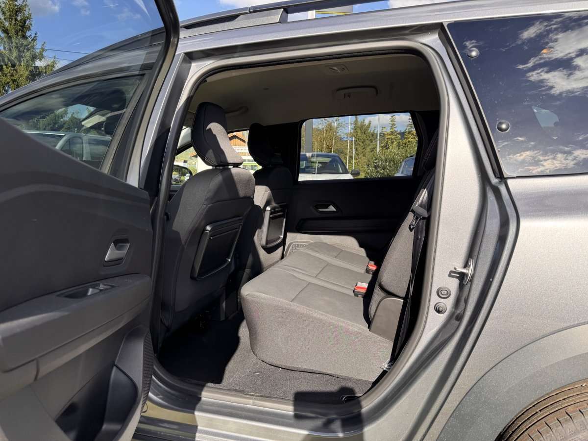 Fahrzeugbild eines Dacia Jogger