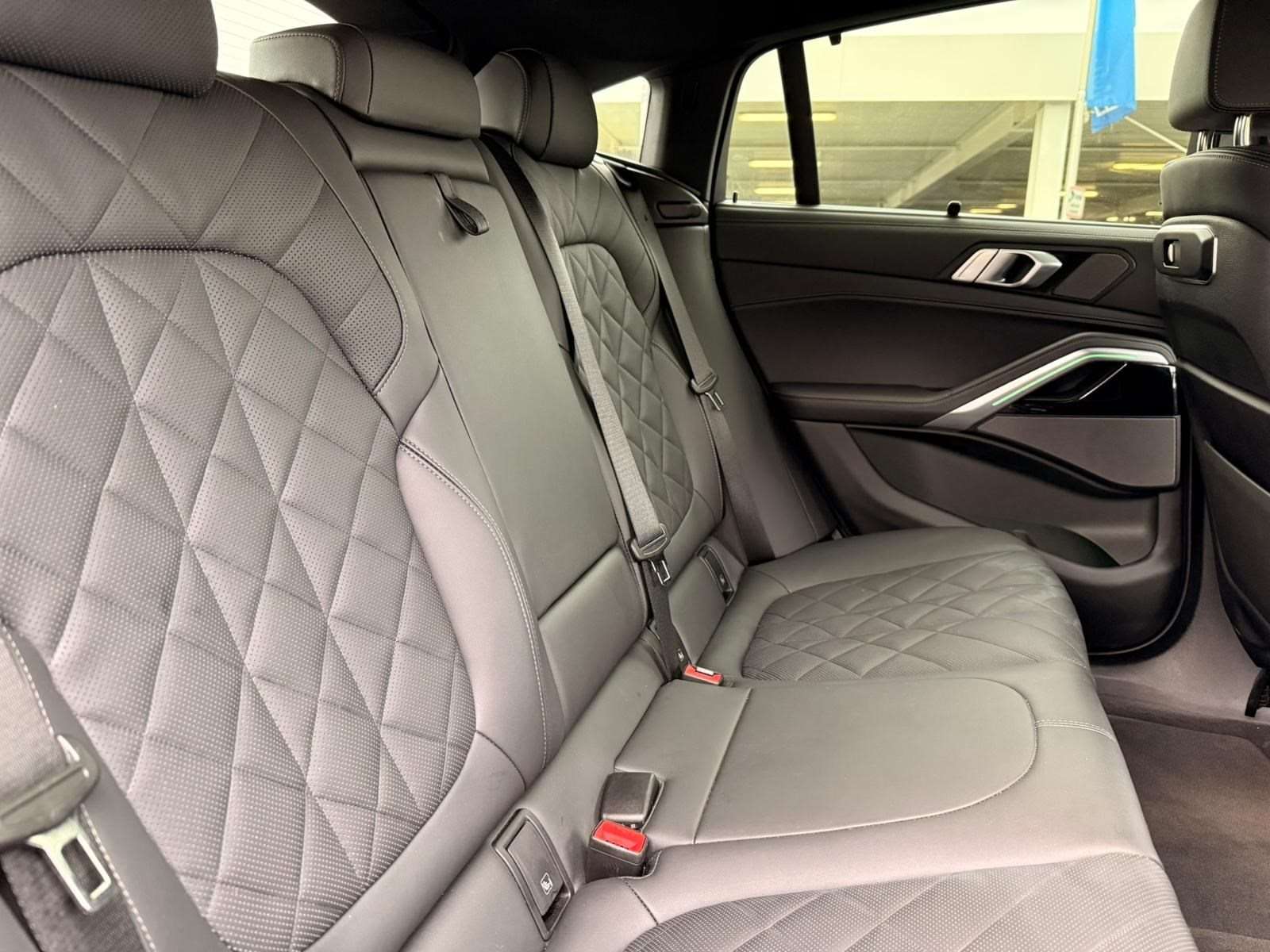 Fahrzeugbild eines BMW X6