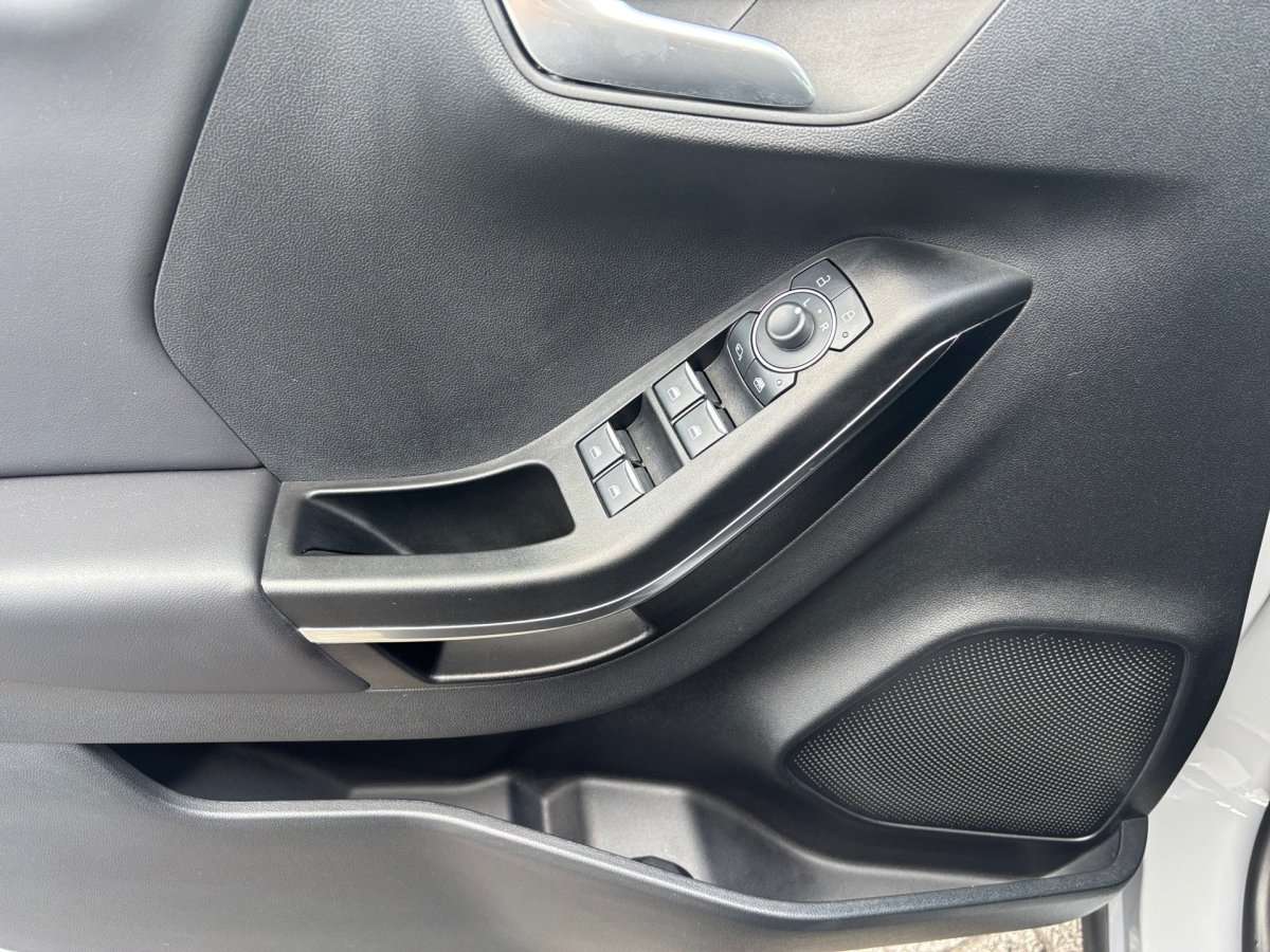Fahrzeugbild eines Ford Puma