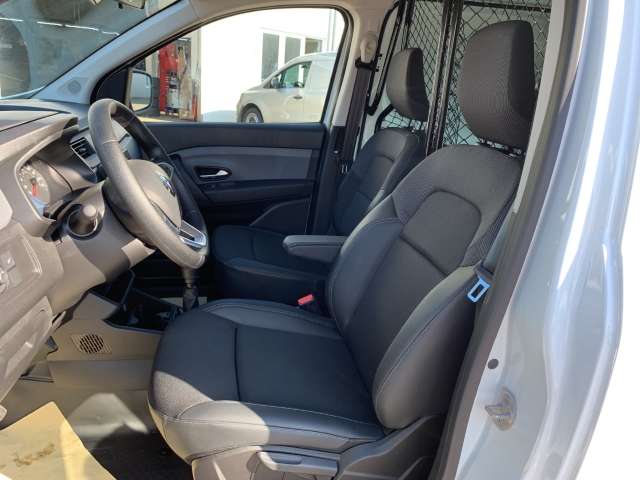 Fahrzeugbild eines Renault Express