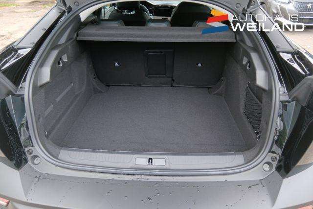 Fahrzeugbild eines Peugeot 408