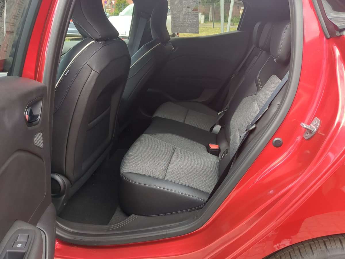 Fahrzeugbild eines Mitsubishi Colt