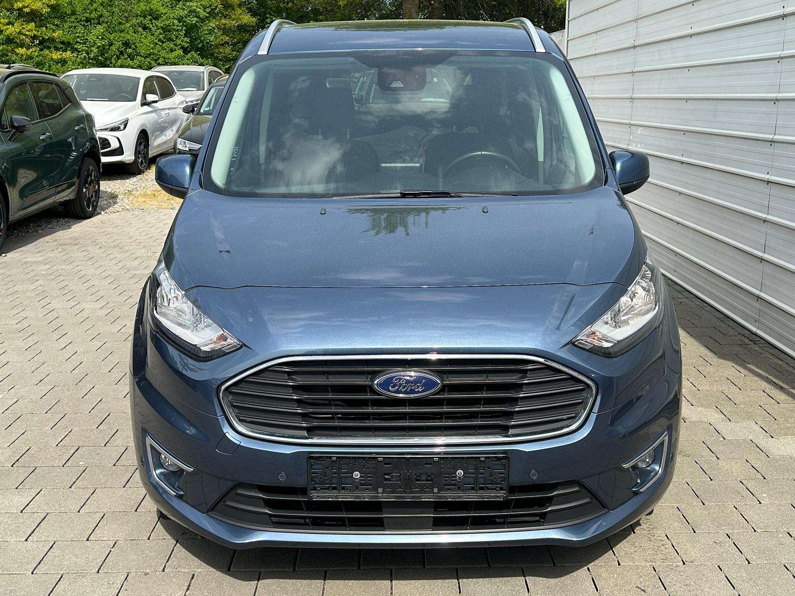 Fahrzeugbild eines Ford Tourneo Connect
