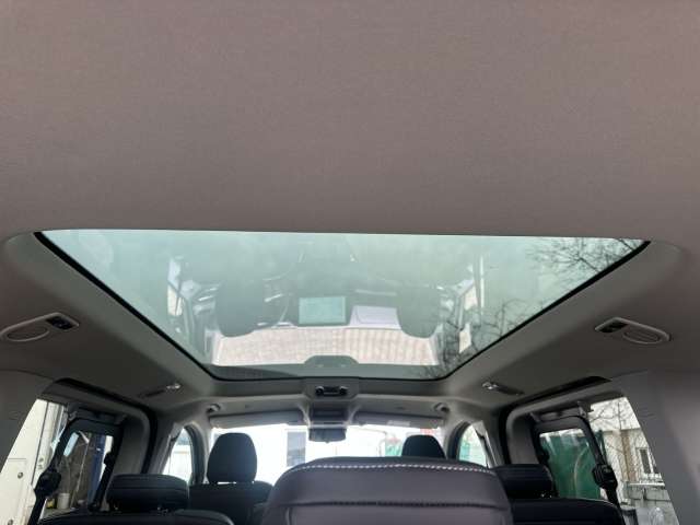 Fahrzeugbild eines Ford Tourneo Custom