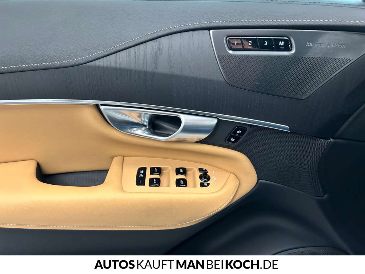 Fahrzeugbild eines Volvo XC90