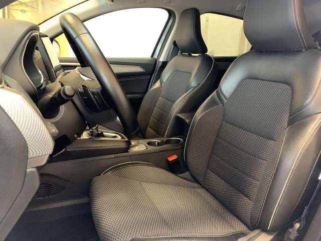 Fahrzeugbild eines Renault Arkana