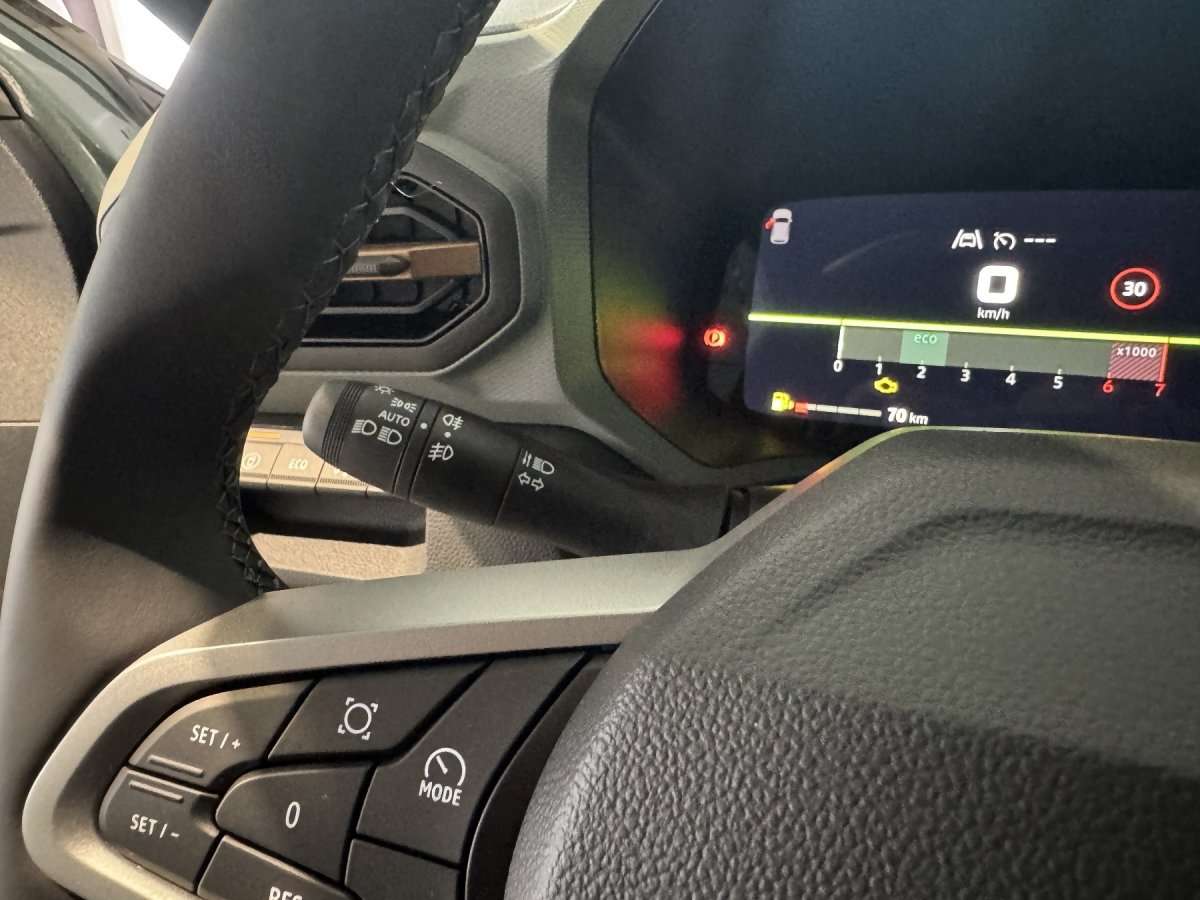 Fahrzeugbild eines Dacia Bigster