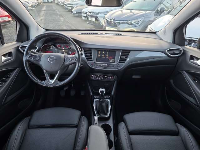 Fahrzeugbild eines Opel Crossland X