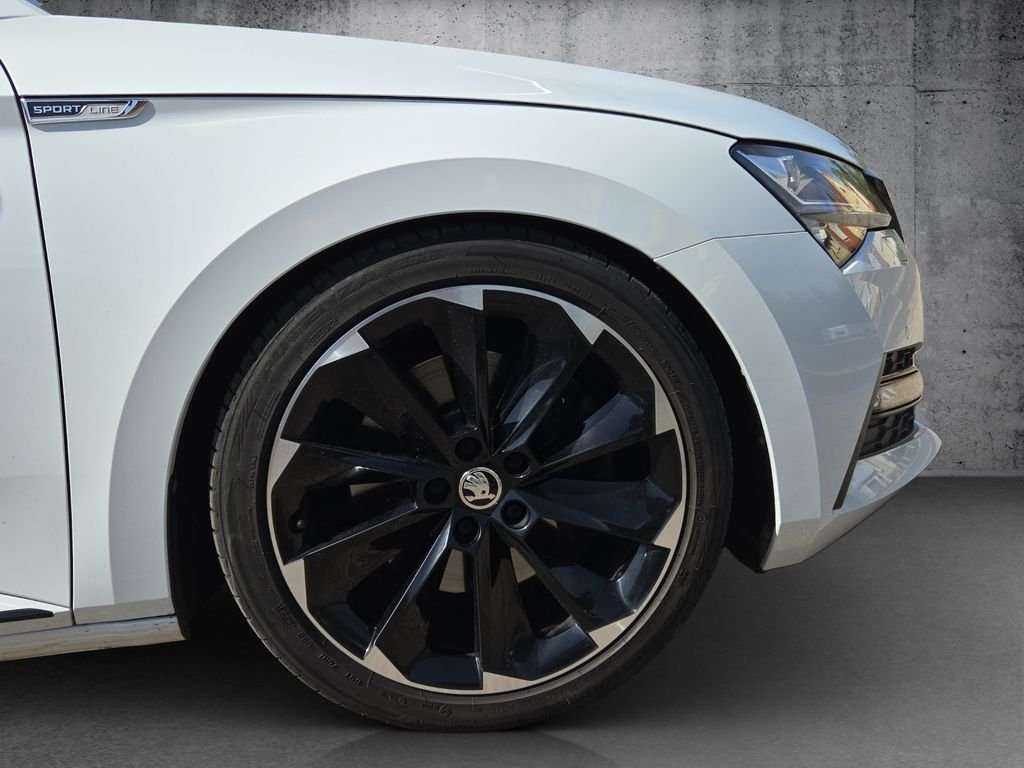 Fahrzeugbild eines Skoda Superb