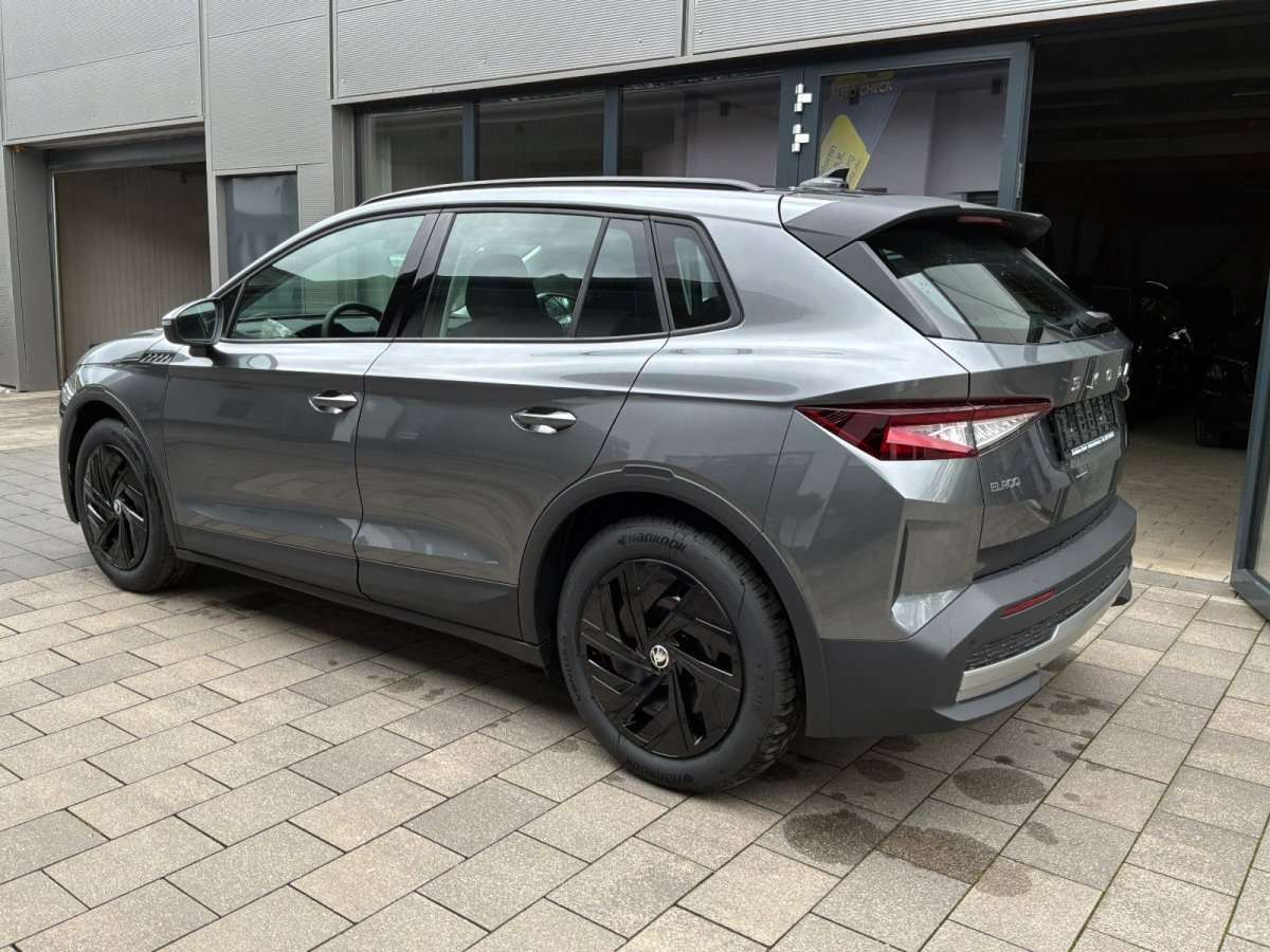 Fahrzeugbild eines Skoda ELROQ