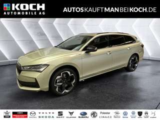 Schräge Frontansicht auf einen Skoda Superb , freigestellt