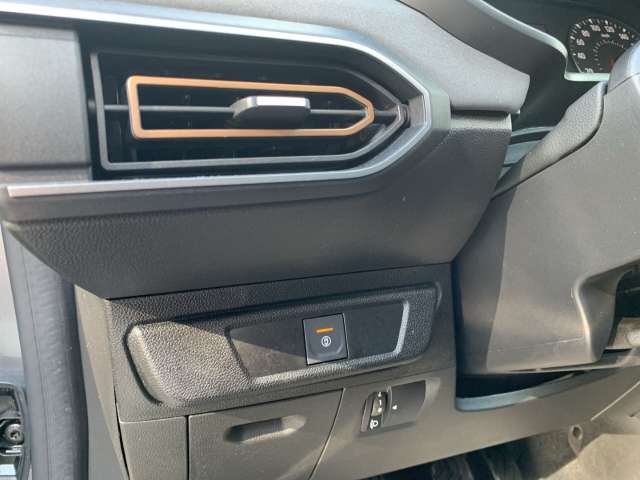Fahrzeugbild eines Dacia Jogger