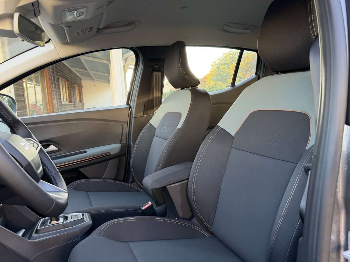 Fahrzeugbild eines Dacia Sandero