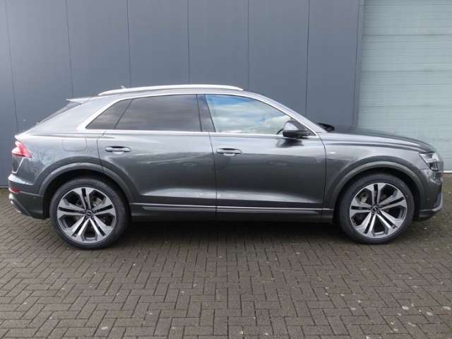 Fahrzeugbild eines Audi Q8