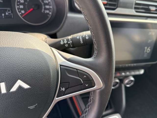 Fahrzeugbild eines Dacia Duster