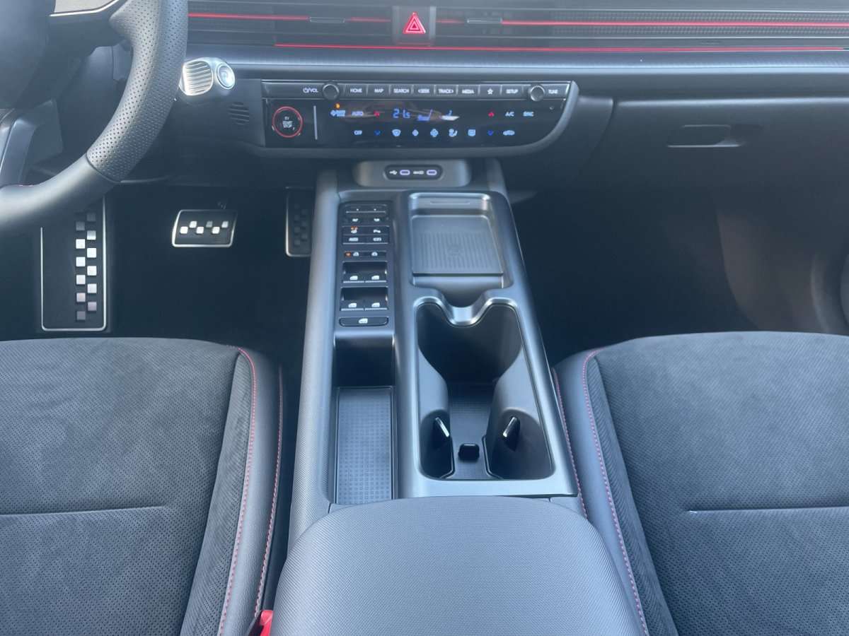 Fahrzeugbild eines Hyundai IONIQ 6