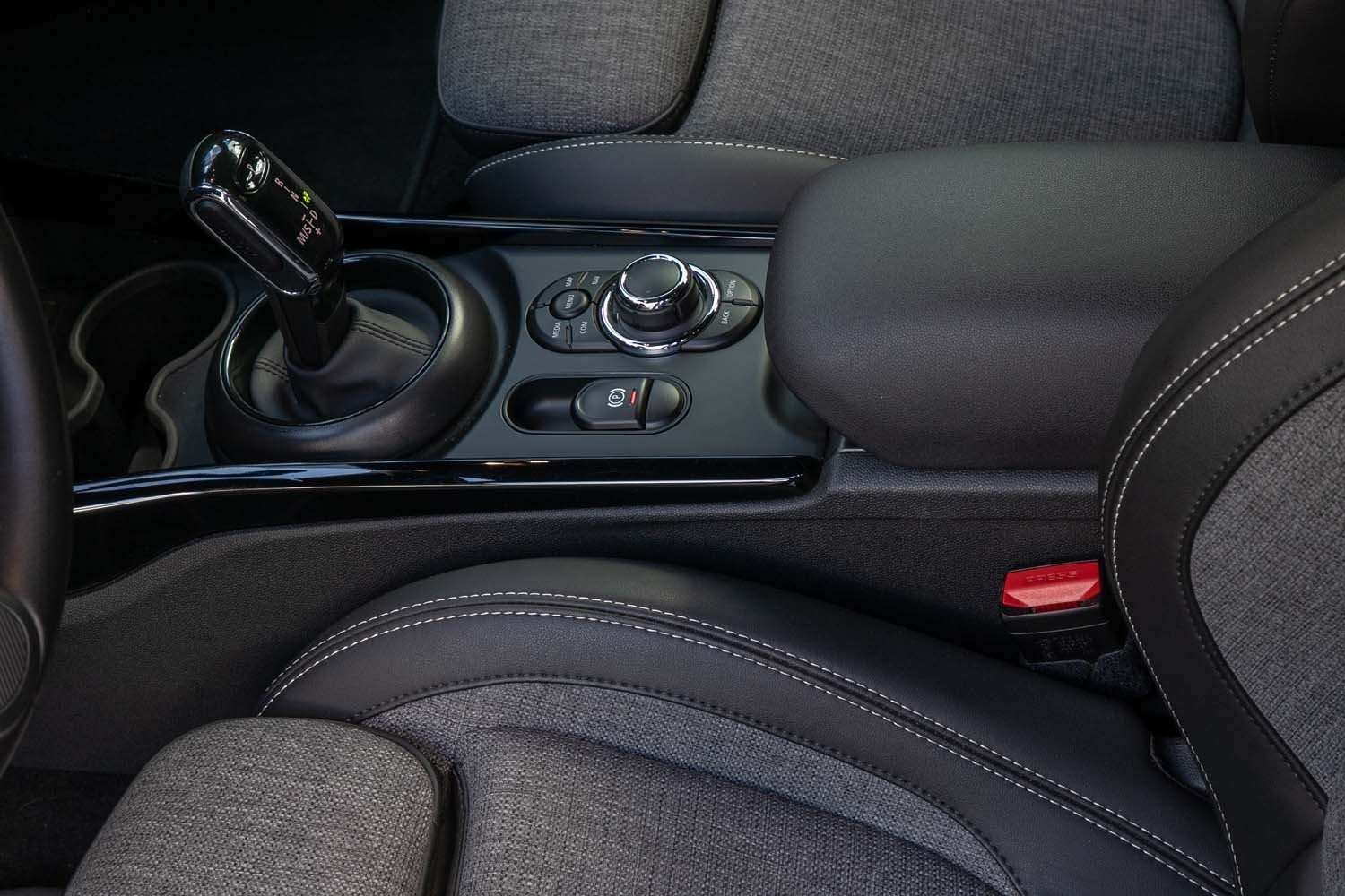 Fahrzeugbild eines MINI COOPER