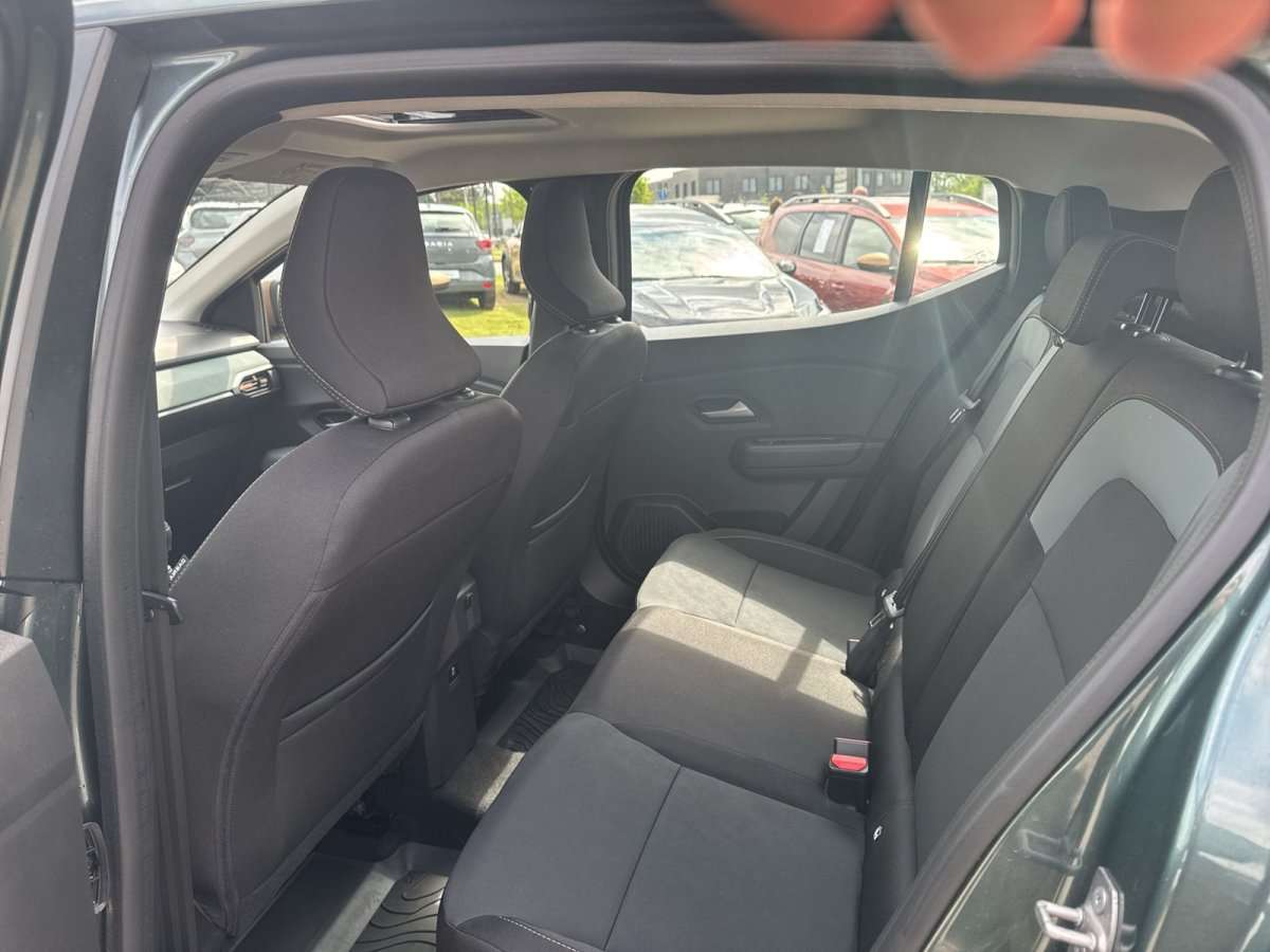 Fahrzeugbild eines Dacia Sandero