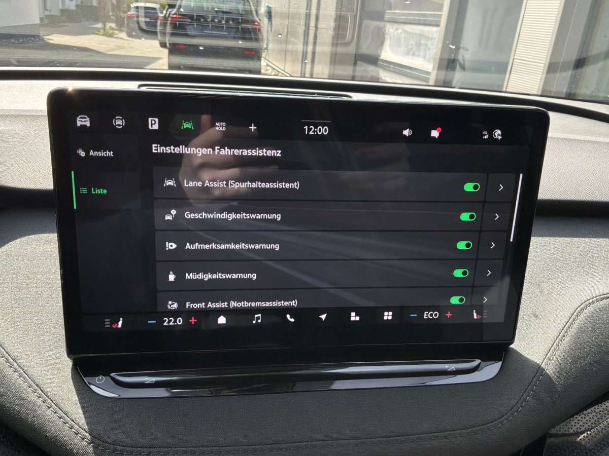 Fahrzeugbild eines Skoda ELROQ