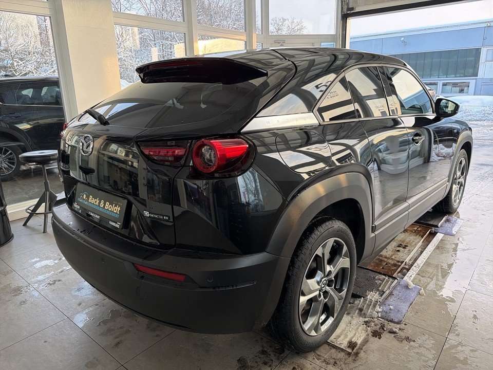 Fahrzeugbild eines Mazda MX-30