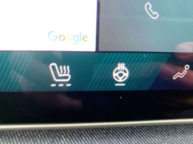 Fahrzeugbild eines Renault 4 E-TECH