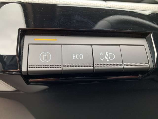 Fahrzeugbild eines Renault 5 E-TECH