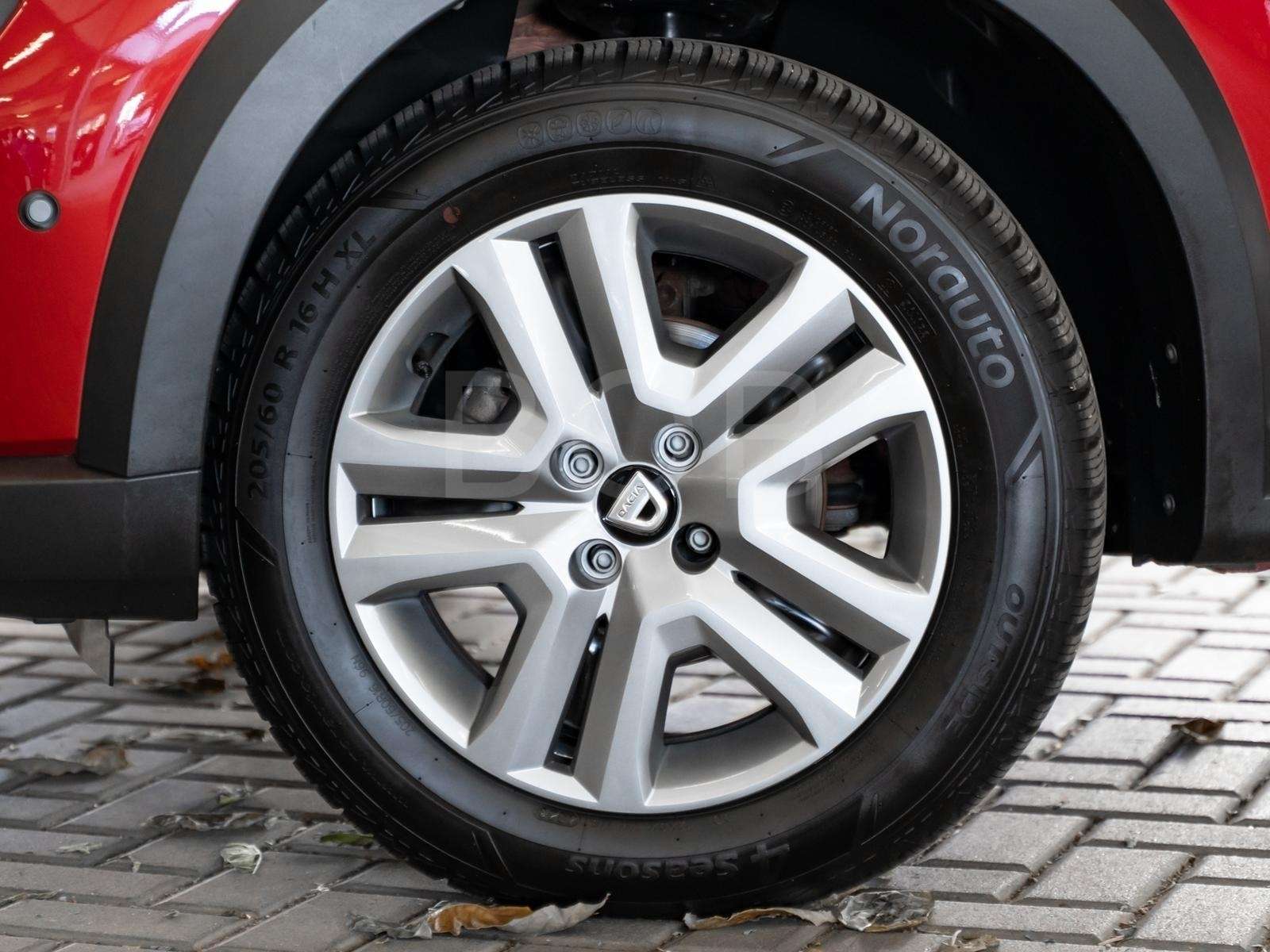 Fahrzeugbild eines Dacia Sandero