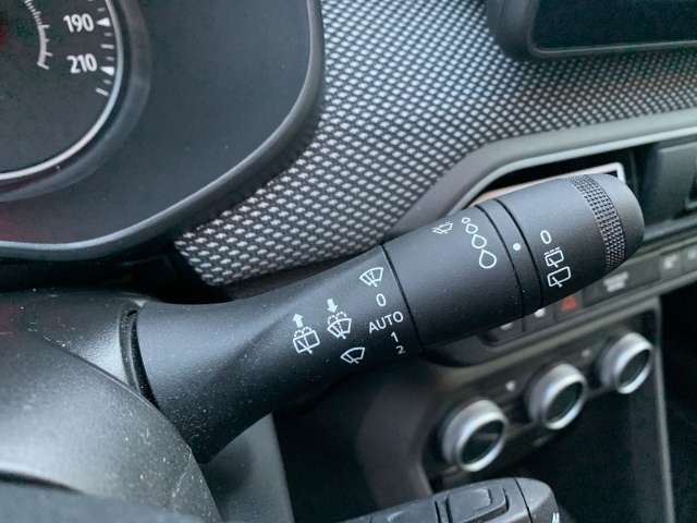 Fahrzeugbild eines Dacia Sandero