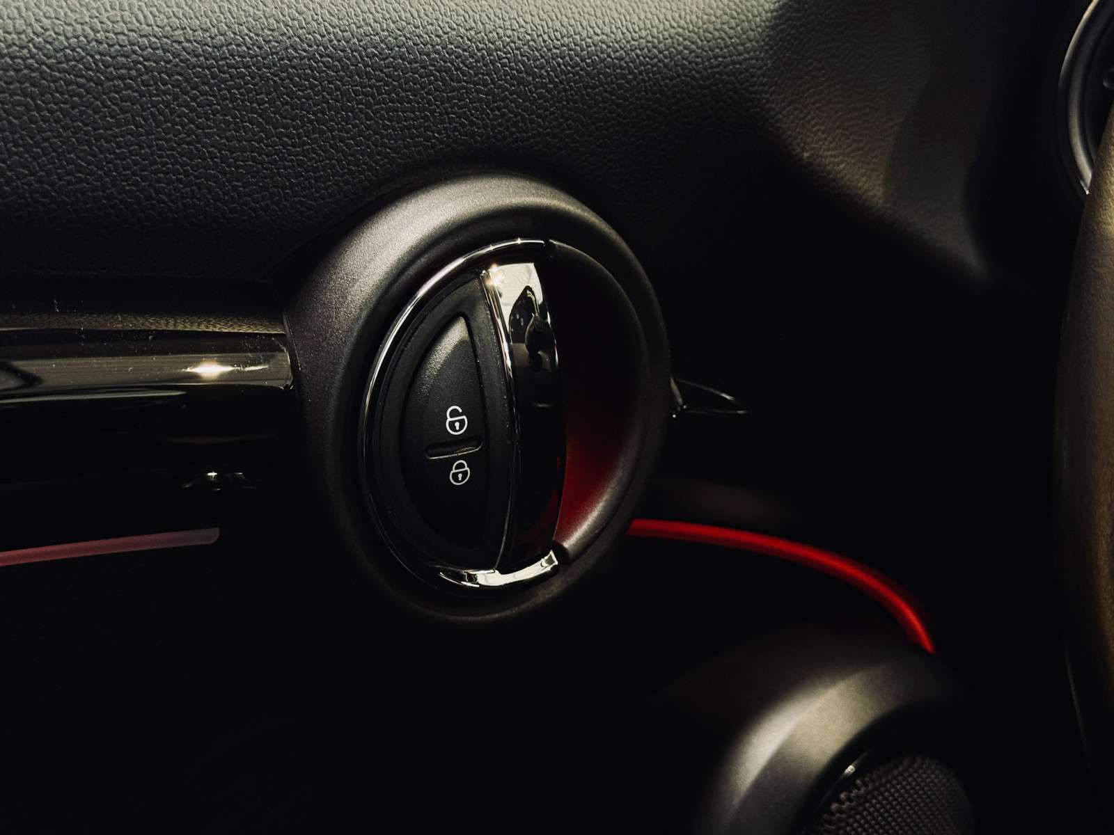 Fahrzeugbild eines MINI COOPER