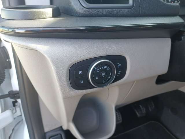 Fahrzeugbild eines Ford Tourneo Custom