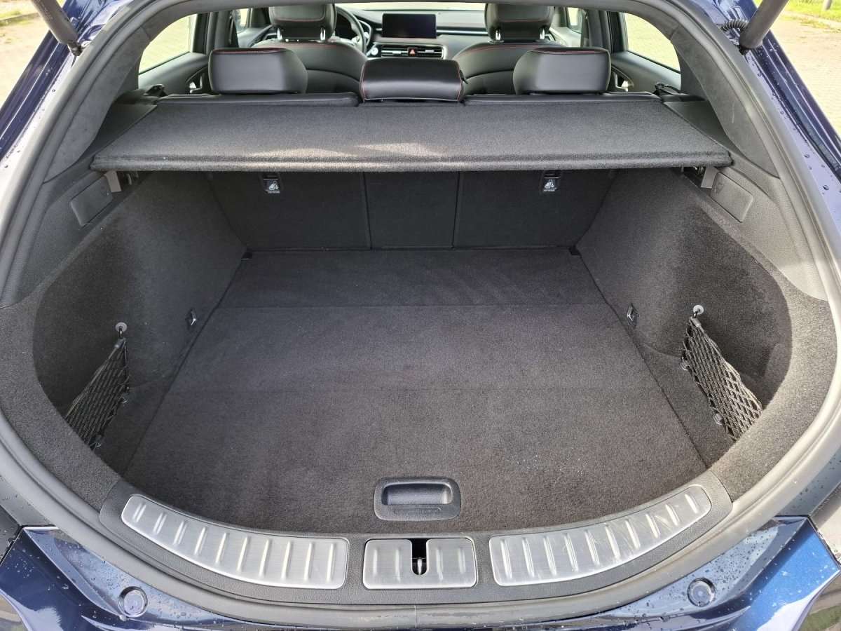 Fahrzeugbild eines Genesis G70