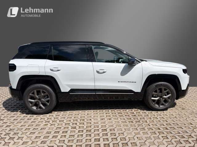 Fahrzeugbild eines Jeep Compass