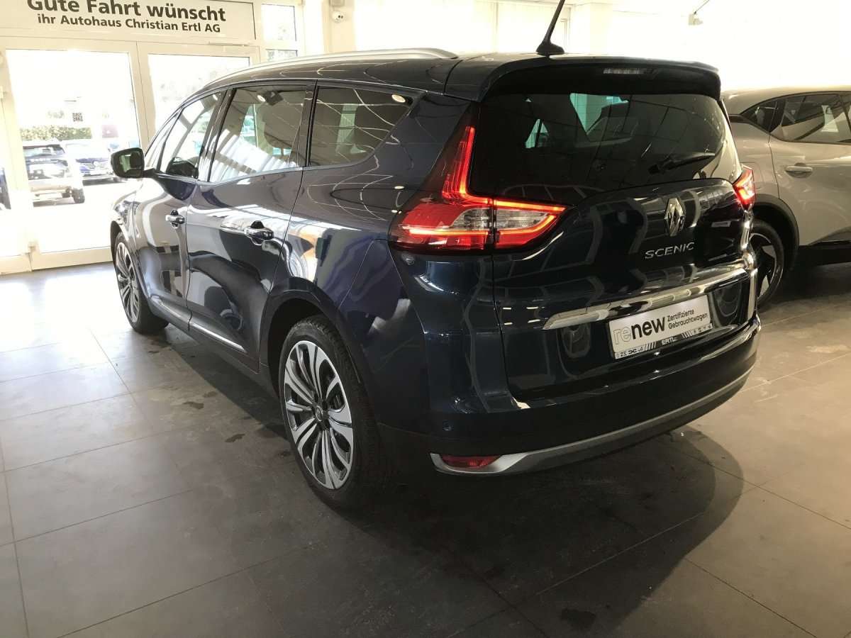 Fahrzeugbild eines Renault Grand Scénic