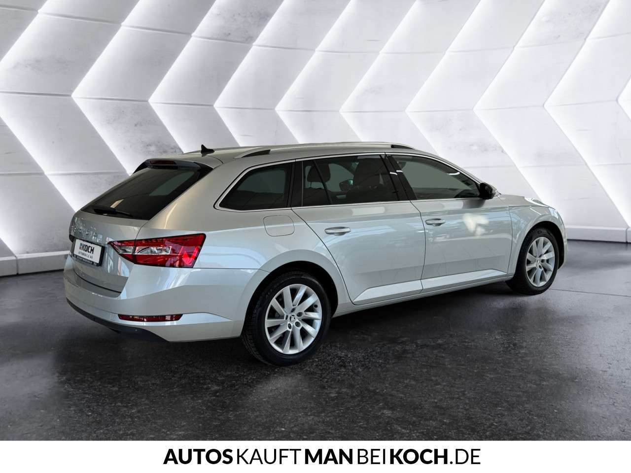 Fahrzeugbild eines Skoda Superb
