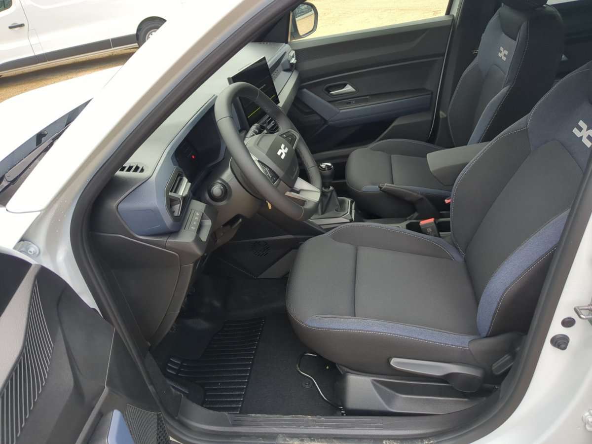 Fahrzeugbild eines Dacia Duster