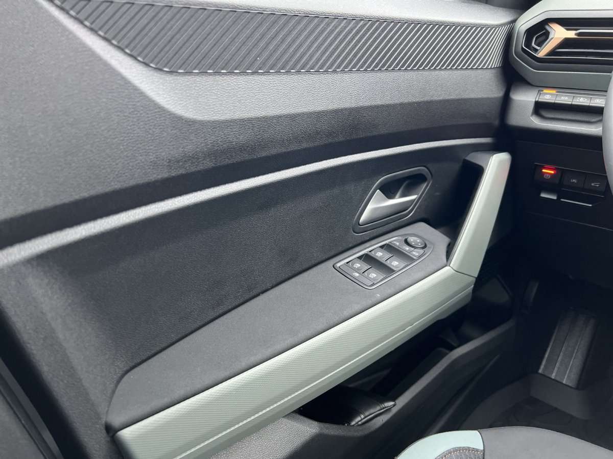 Fahrzeugbild eines Dacia Bigster