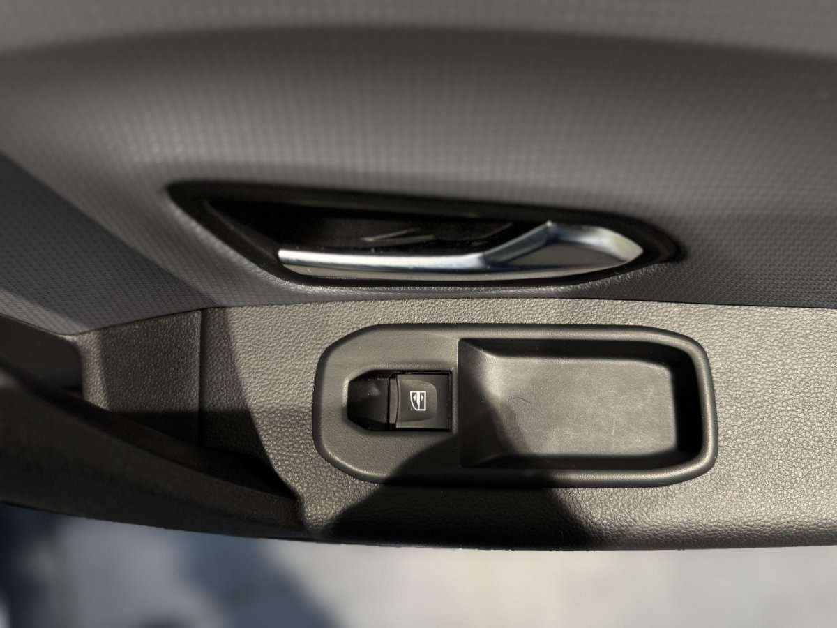 Fahrzeugbild eines Renault Express