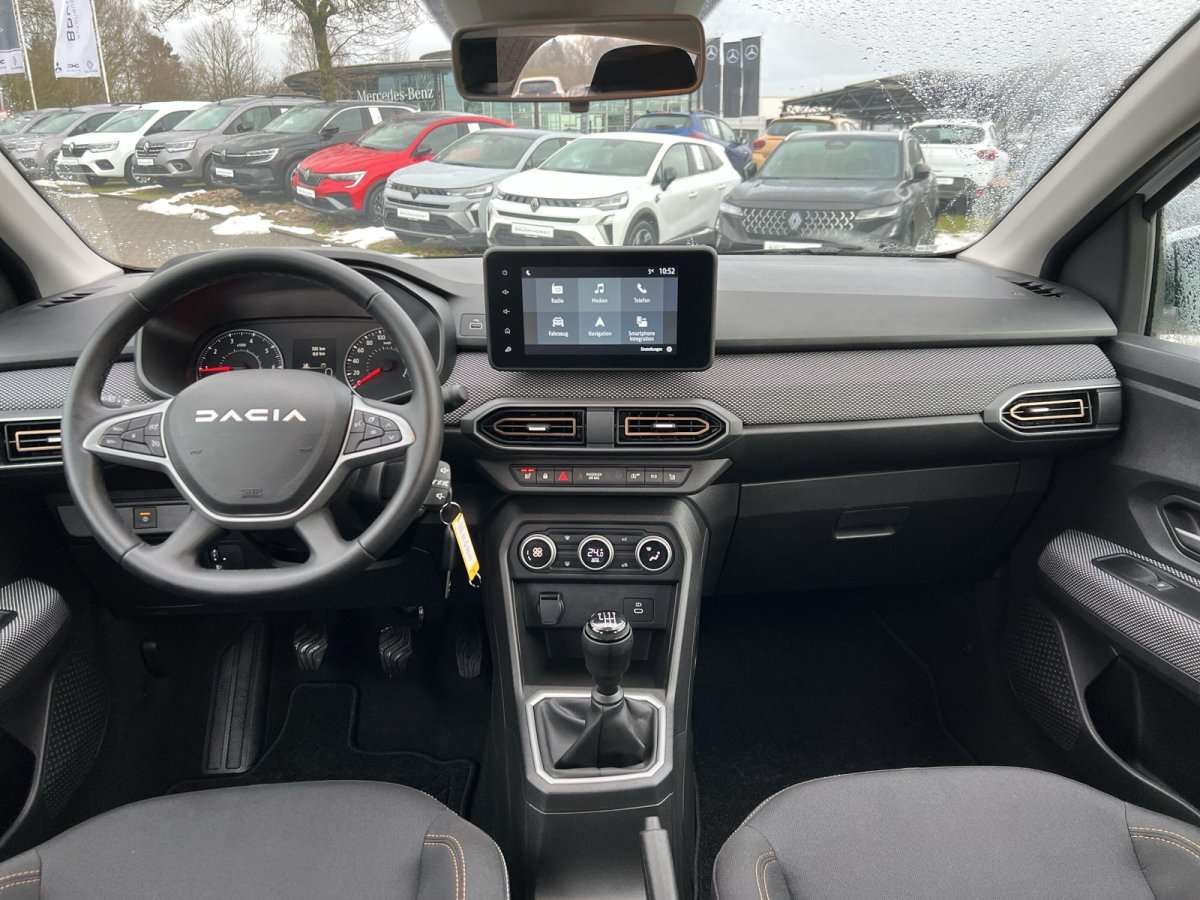 Fahrzeugbild eines Dacia Sandero