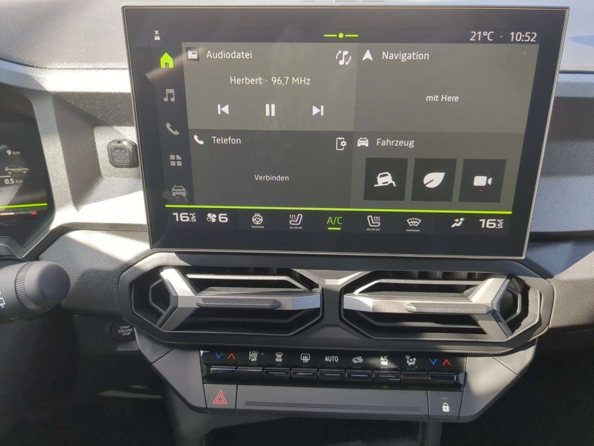 Fahrzeugbild eines Dacia Bigster