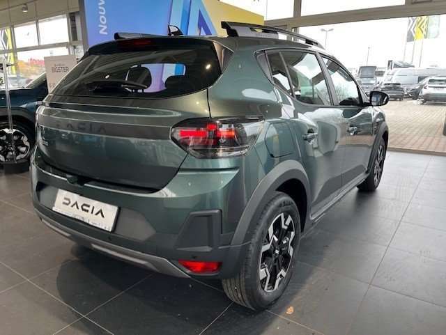 Fahrzeugbild eines Dacia Sandero