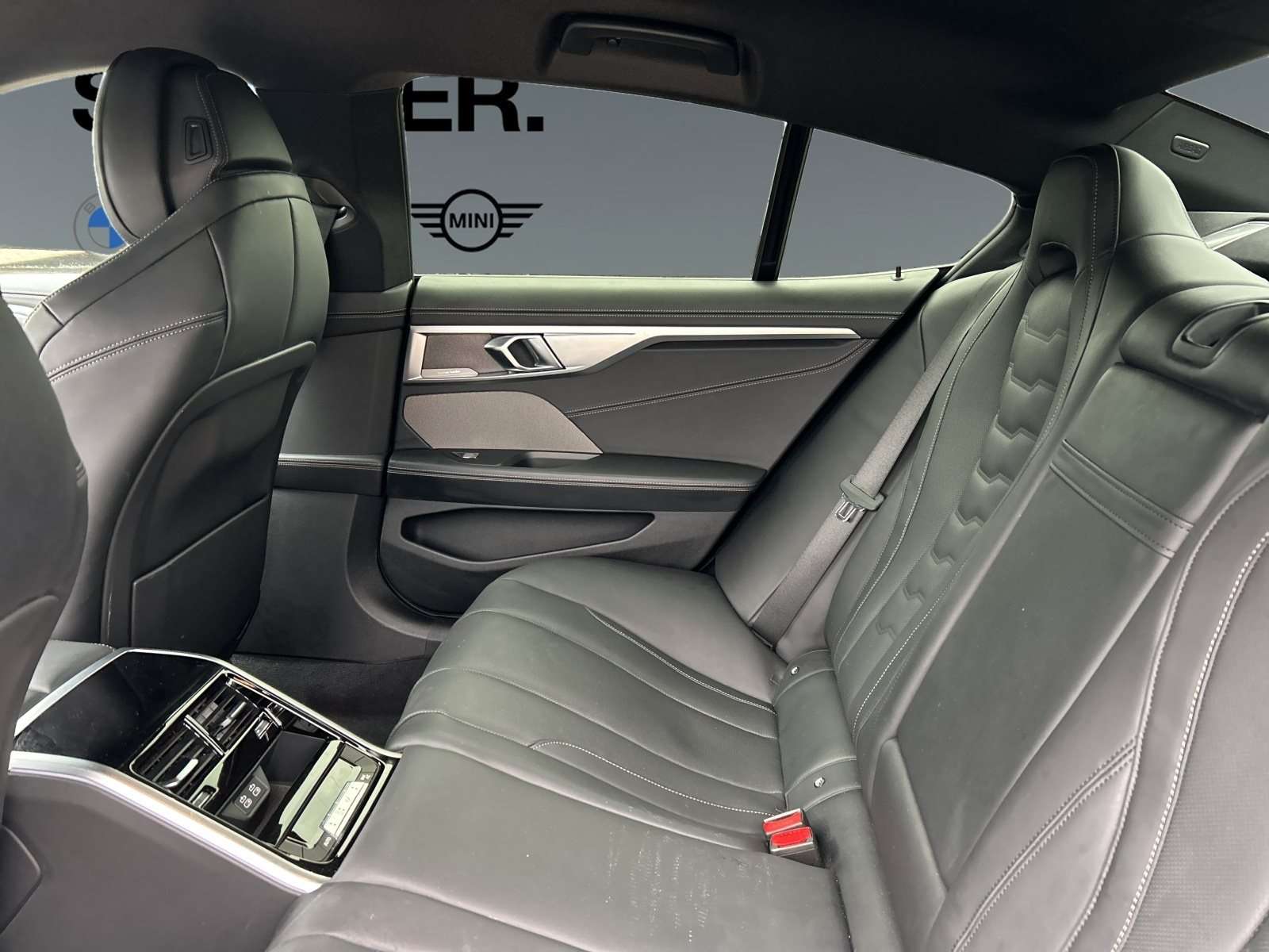 Fahrzeugbild eines BMW 8er-Reihe