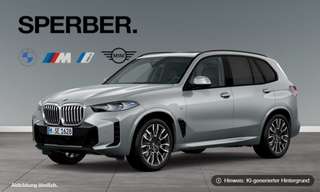 Schräge Frontansicht auf einen BMW X5 , freigestellt