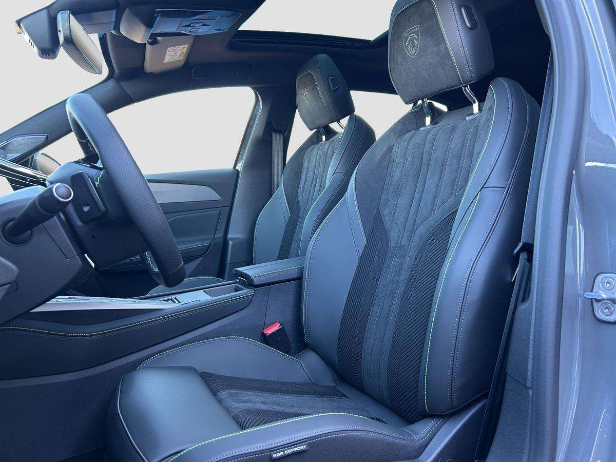 Fahrzeugbild eines Peugeot 408