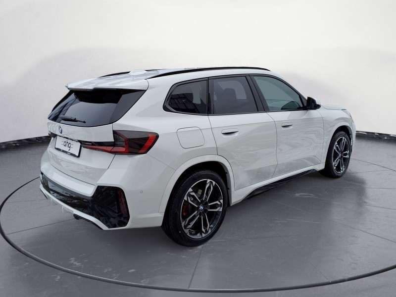 Fahrzeugbild eines BMW X1