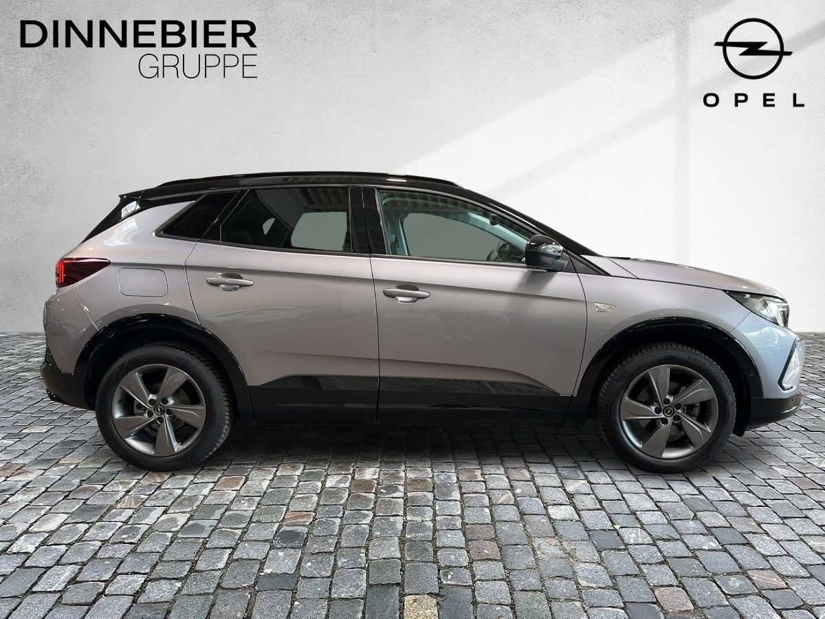 Fahrzeugbild eines Opel Grandland X